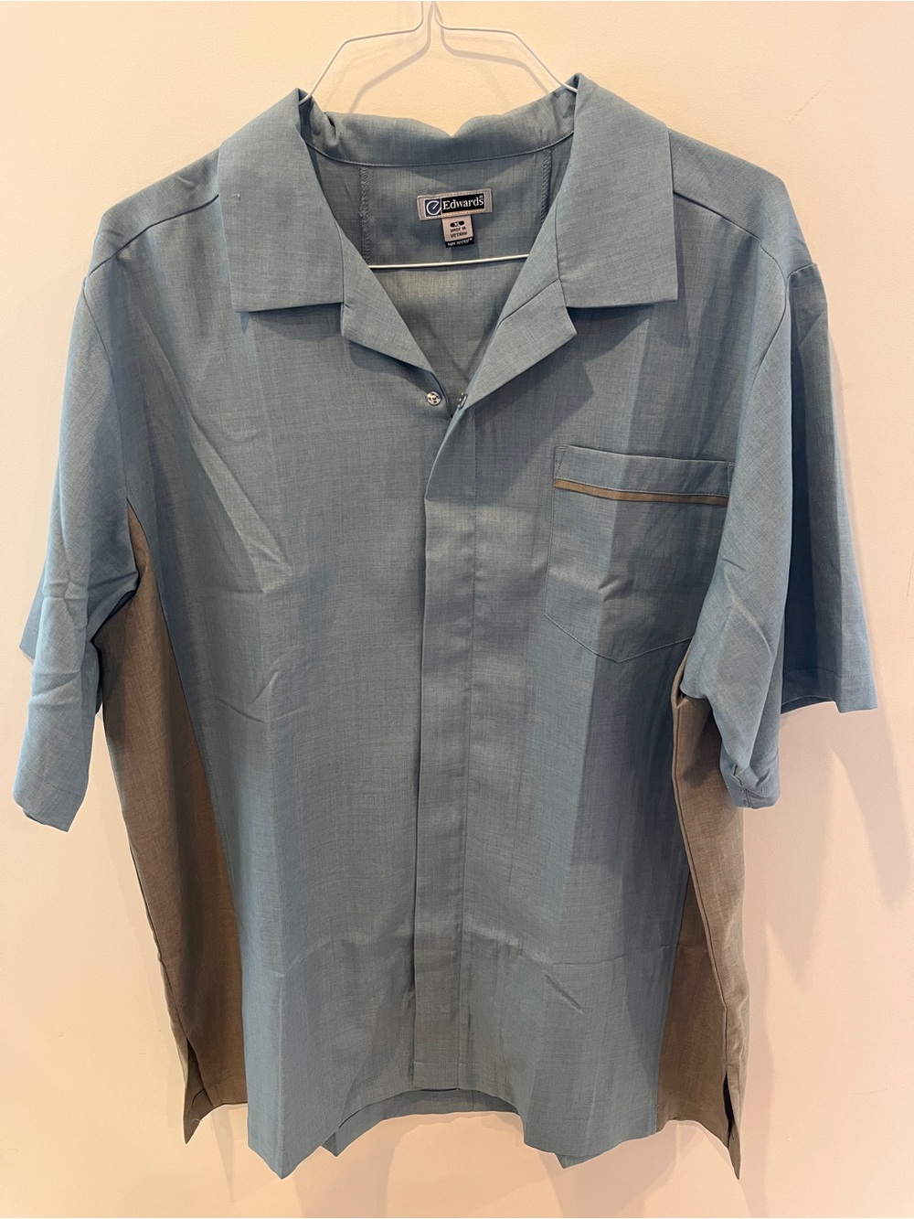 Edwards Short-Sleeve Button-Down Camp Shirt in Light Blue with Tan Panels